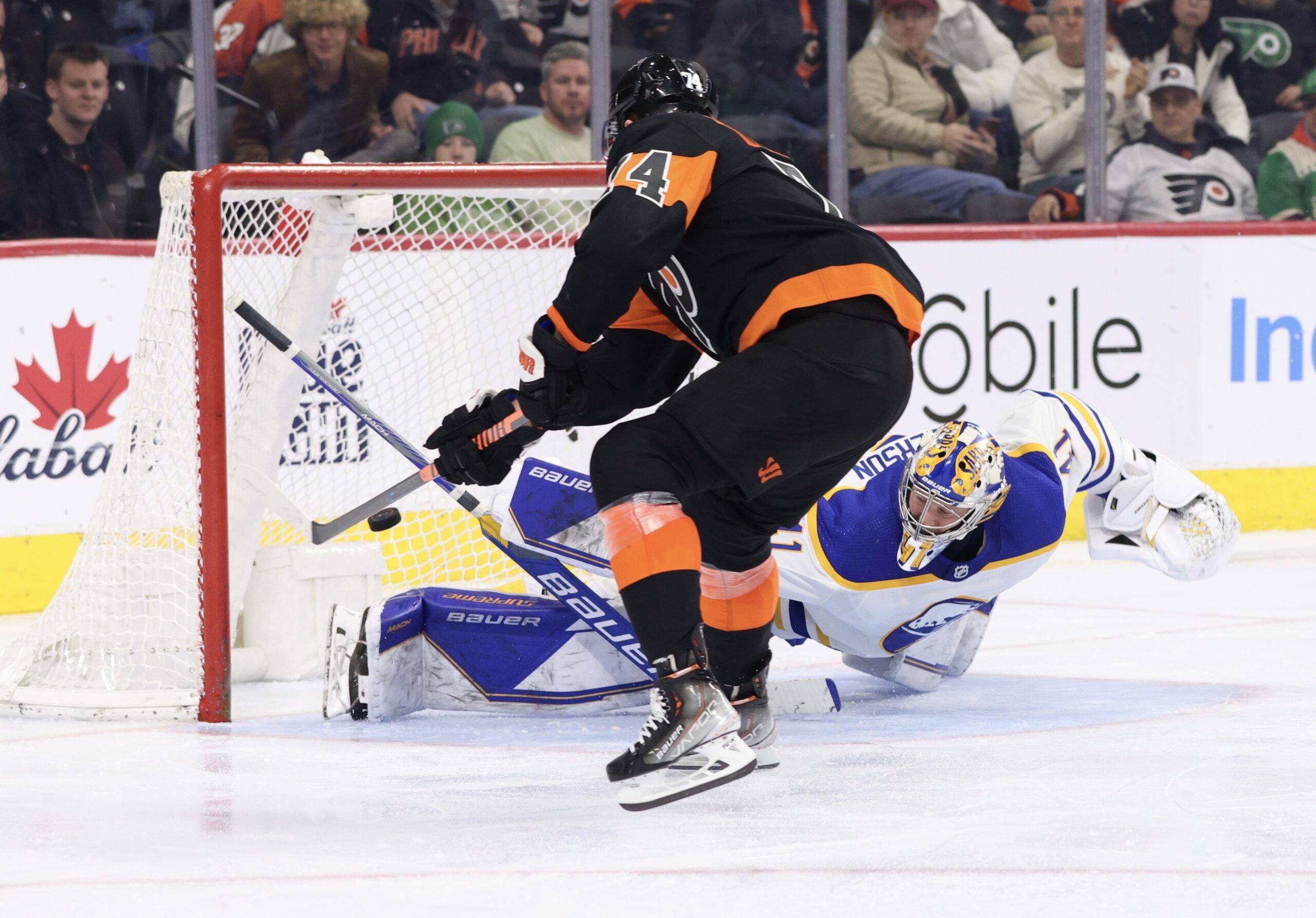 Sabres fall flat against the Flyers, 4-0