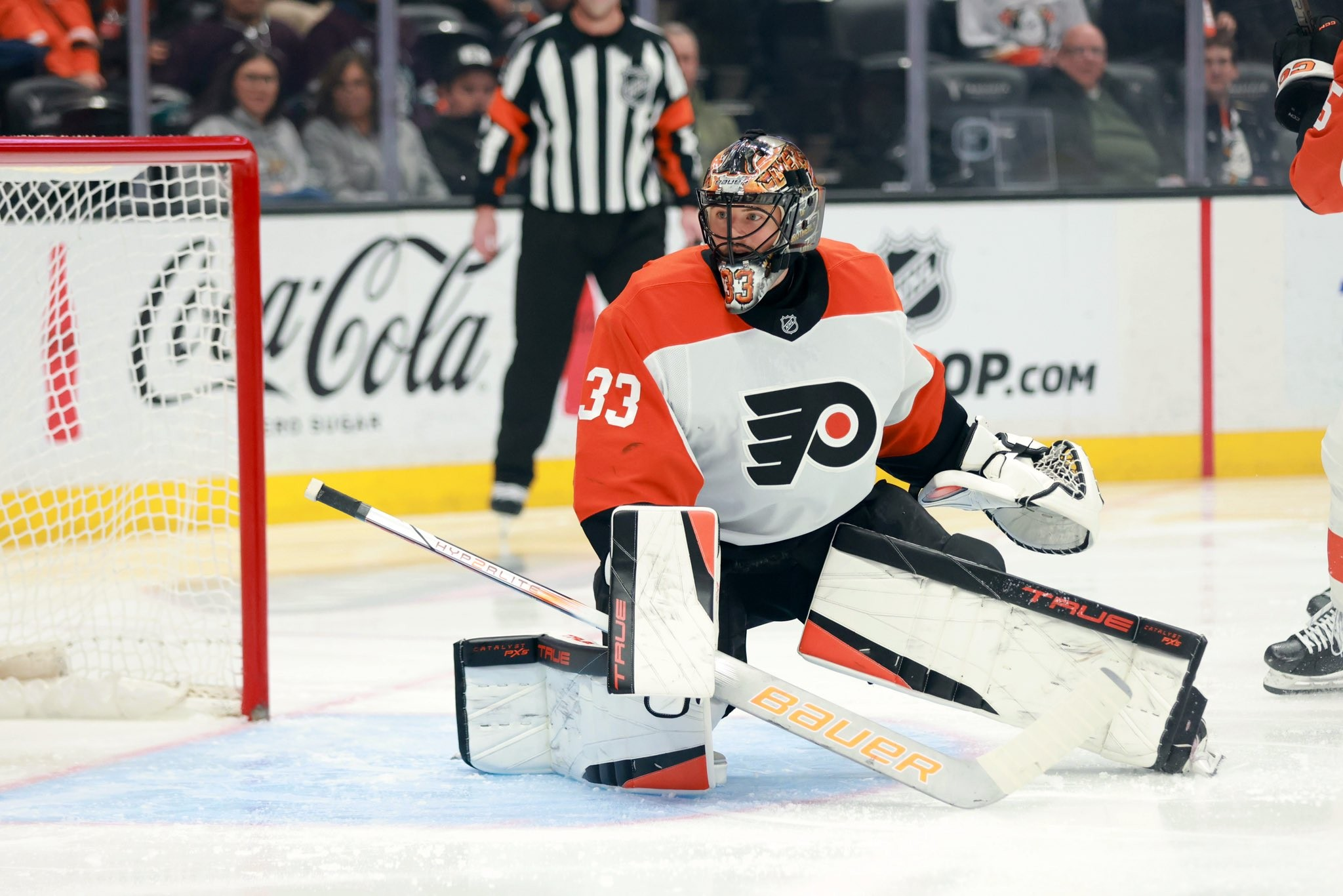 Philadelphia Flyers' Sam Ersson (Philadelphia Flyers/X)